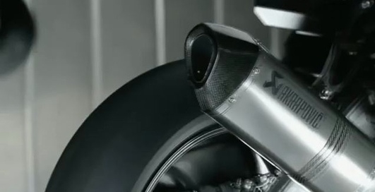 Спорткар BMW M3 против спортбайка BMW S1000 RR