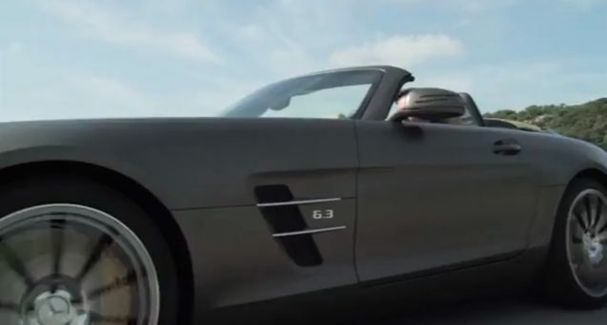 Купе Mercedes-Benz SLS AMG сняли на видео