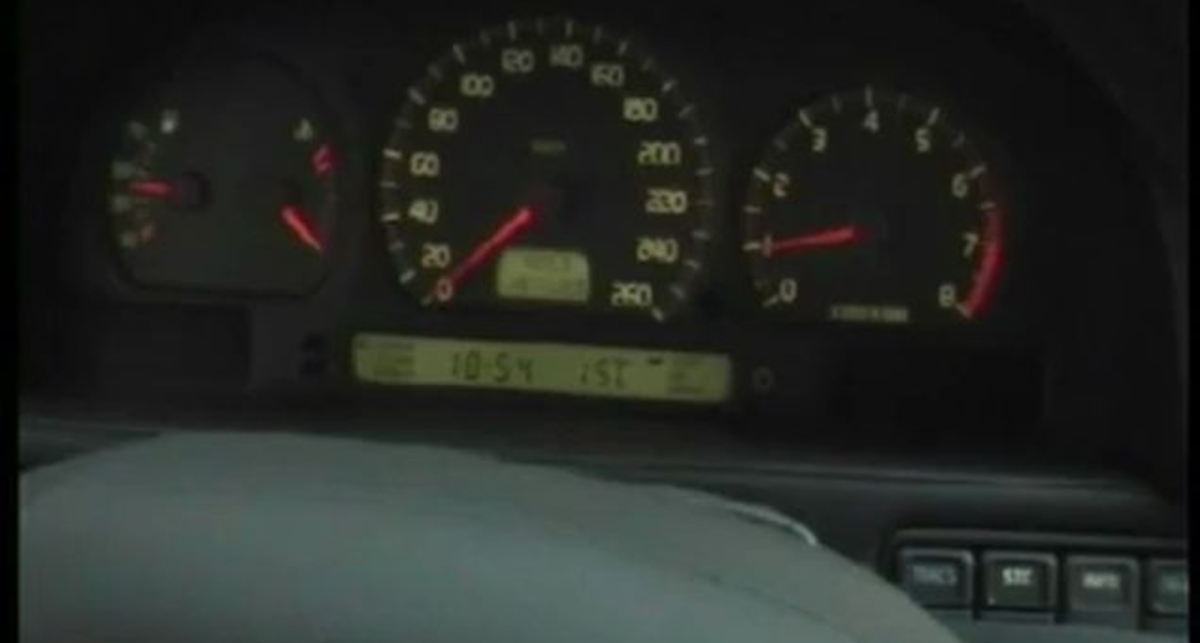 Видео-обзор Volvo C70 Coupe