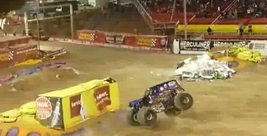 Сальто на Monster Truck