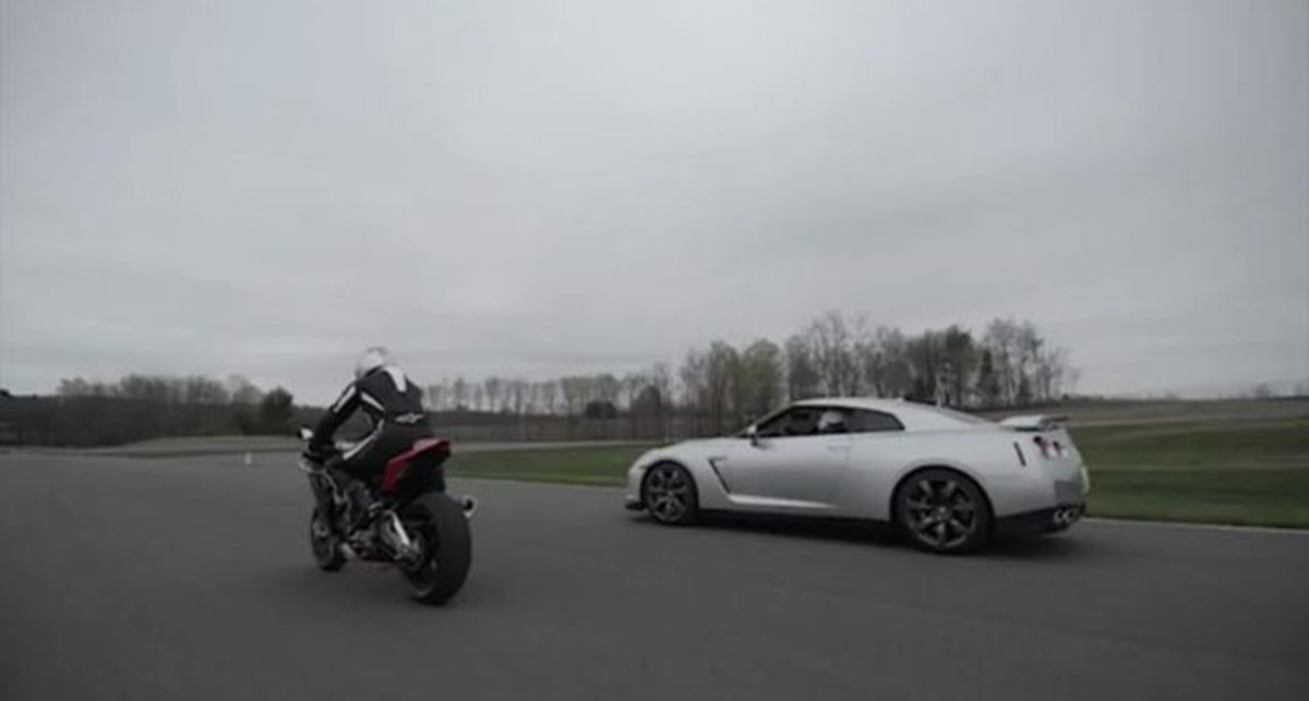 Cпорткар или спортбайк - кто быстрее?
