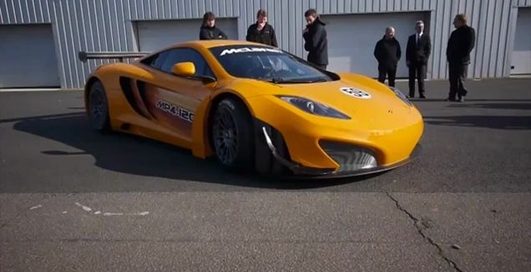 McLaren MP4-12C GT3 первые тесты