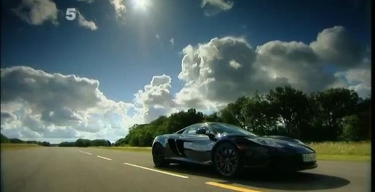 McLaren MP4-12C против Ferrari 458 Italia
