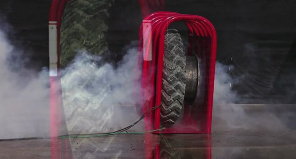 Взрыв шины в замедленном действии