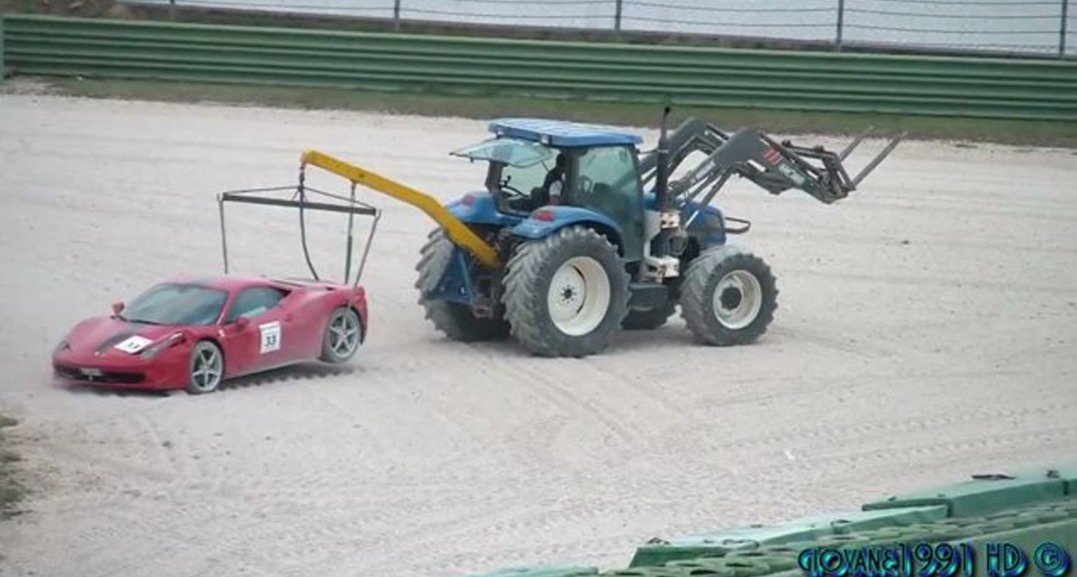 Крушение Ferrari 458 Italia (2)