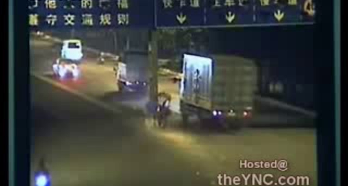 Мотоциклист не заметил столб