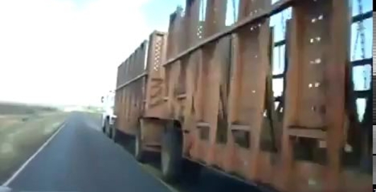 Обгон очень длинного грузовика