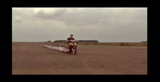 Британец создает 25-местный мотоцикл