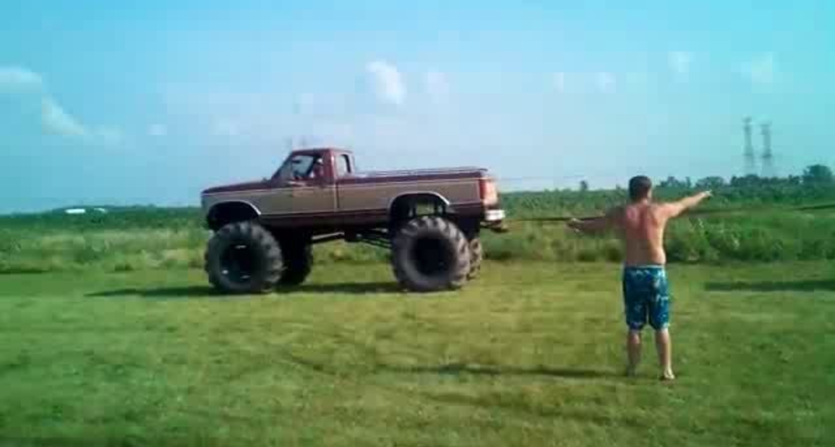 Сила двух МонстрТраков