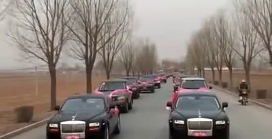 Свадьба в Китае из 50 Range Rover