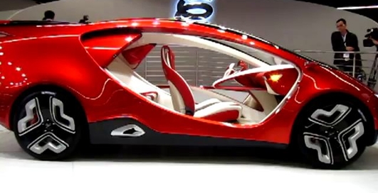 IAA 2011: Ё-Мобиль