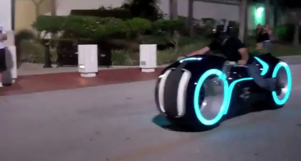 Мотоцикл из Tron