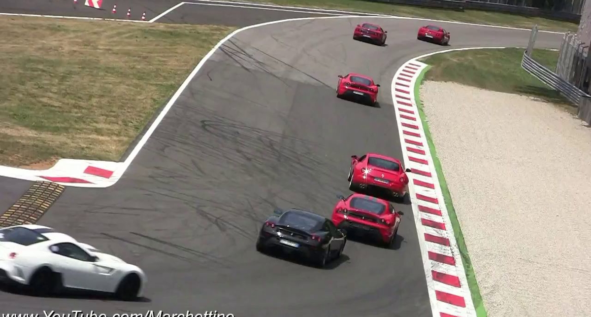 Ferrari 599 GTO Sound - Start, Rev, Accelerations