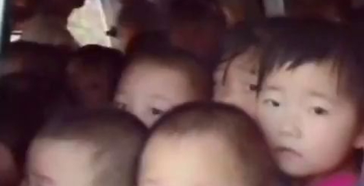 64 школьника в автобусе