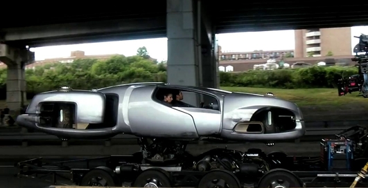 Колин Фаррел и летающий Chrysler