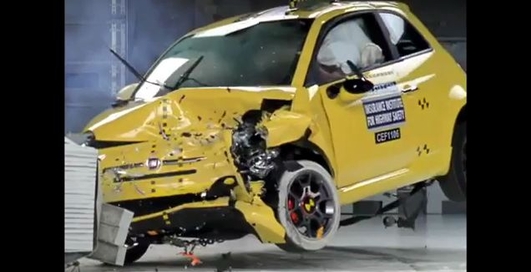 2012 Fiat 500 frontal offset test