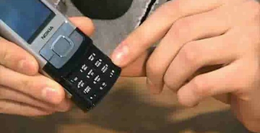 Видеообзор мобильного телефона Nokia 6500 Slide