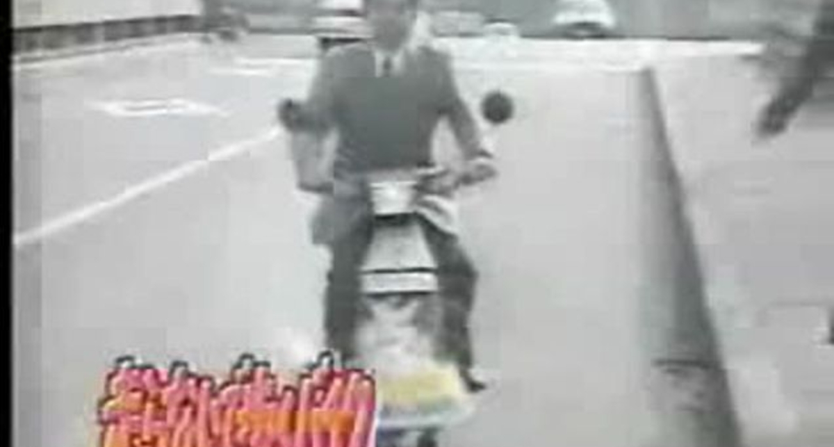 Прикольный моцык)))