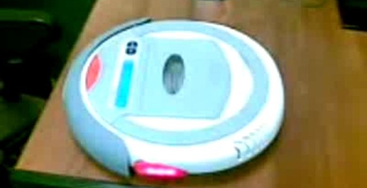 Robo-SOS - пылесос)))