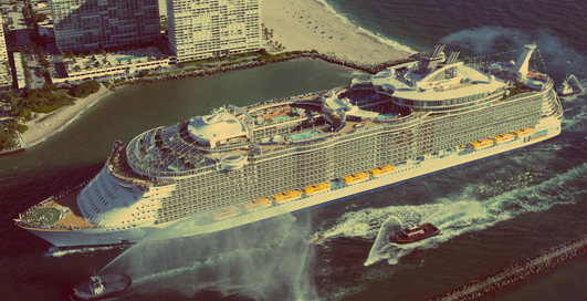Элегантный верзила: круизный лайнер Allure of the Seas