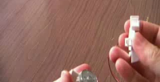 Машинка на солнечной батарее