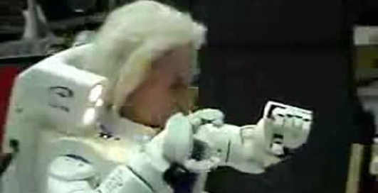 Робот с лицом Альберта Эйнштейна