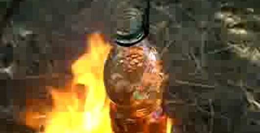 Кипячение воды в пластиковой бутылке