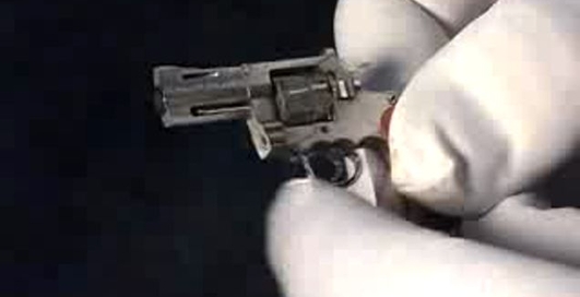 Маленький пистолетик. Работает