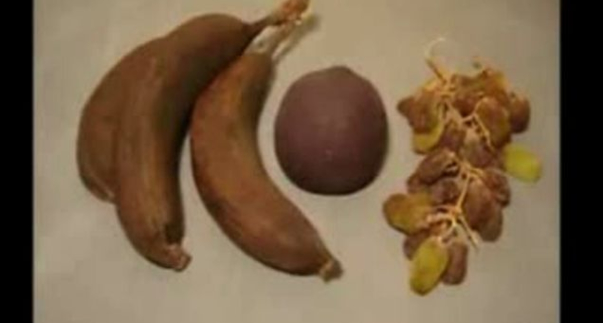 Скоросостная съемка, как гниют фрукты