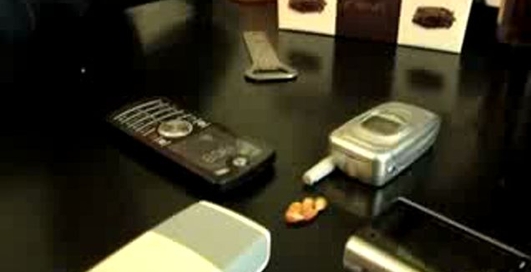 Жарим попкорн телефонами