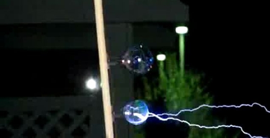 "Ghost Busters" на молниях