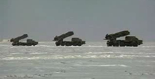 300-мм реактивной системы залпового огня 9К58 «Смерч 7;