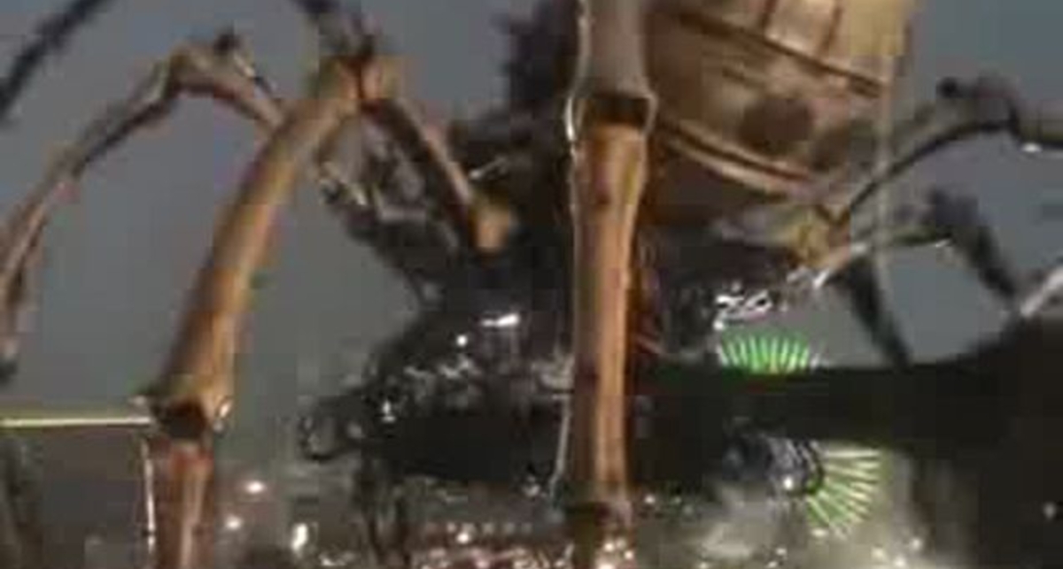 Гигантский паук в Йокогаме