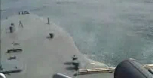 Попадание торпеды