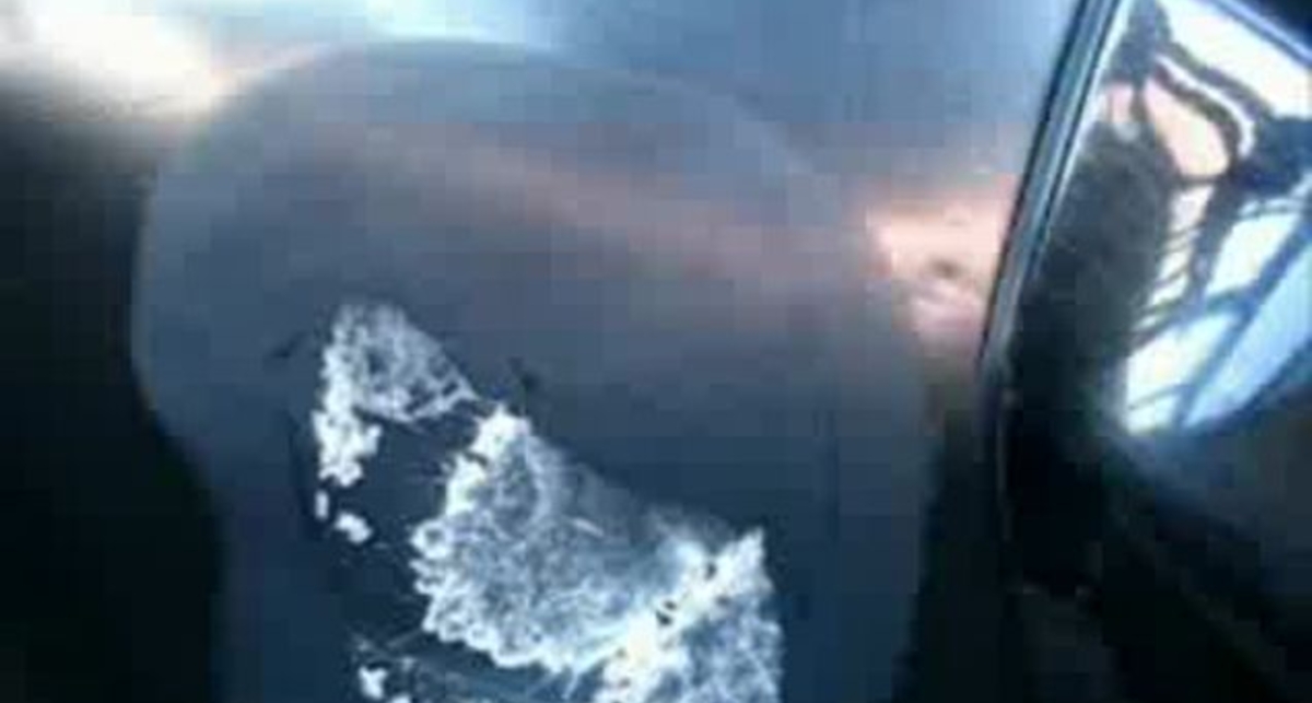 Как удалить вмятину на авто за 3 минуты.