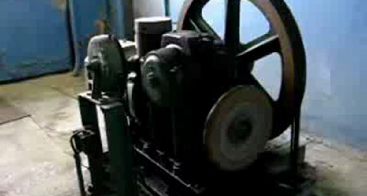 Лифтовая лебедка