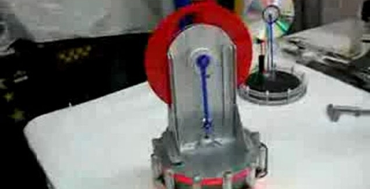 "Малый адронный коллайдер" работающий от тепла свечи.