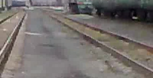 толкач (догоняет грузовой)