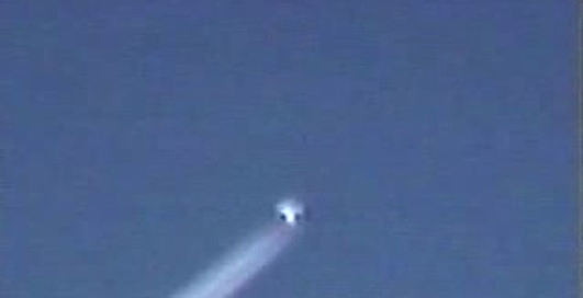 НЛО оставляет химтрассу