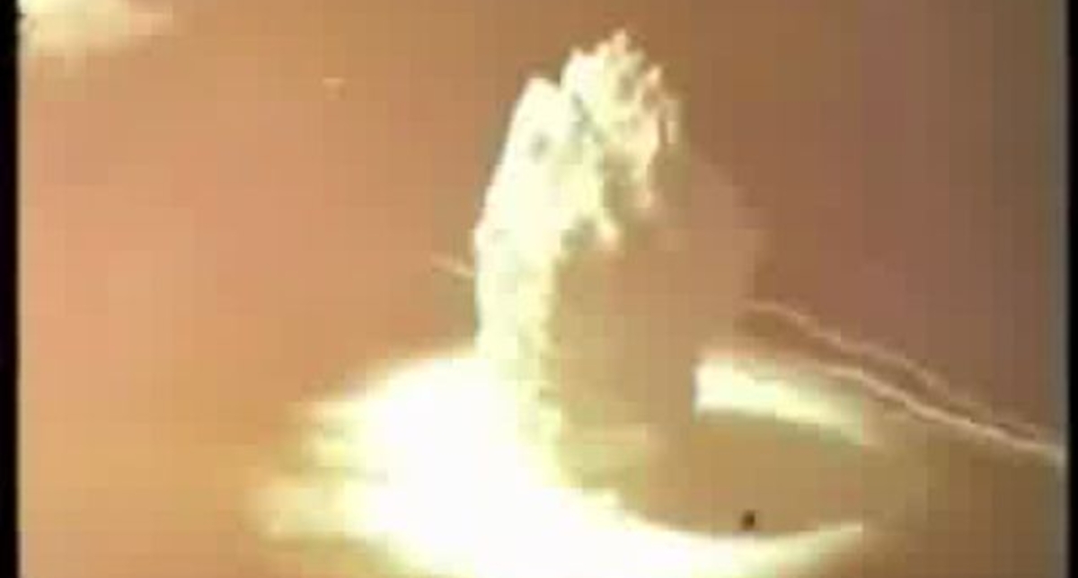 60 ядерных взрывов за 300 секунд