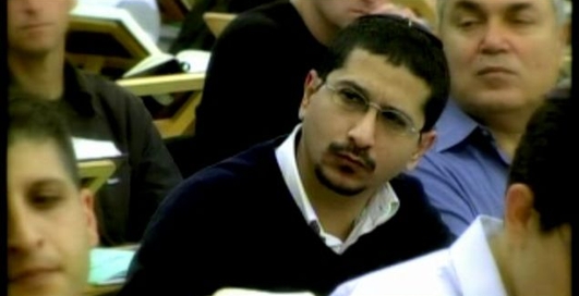 "Расколотая реальность"