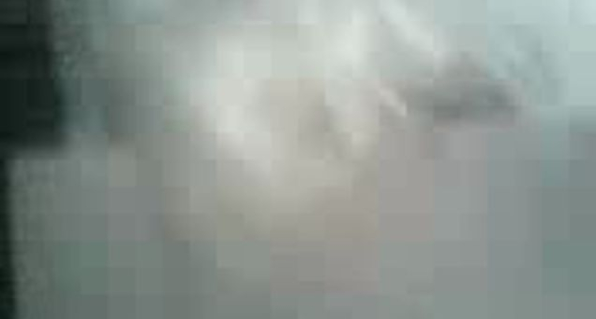 Последняя надежда науки Харлов А.Ю. изобрёл летающий треугольник.