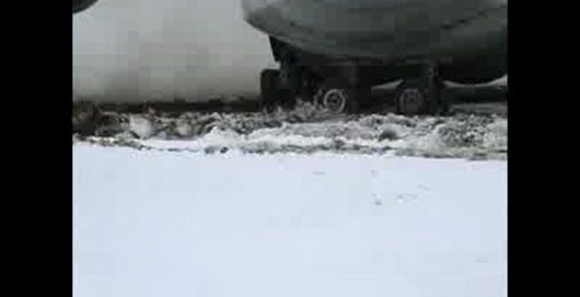 Нашим самолетом пофиг где ездить