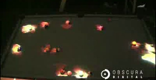 Красивое освещение бильярдного стола