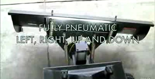 Помощник в уборке снега