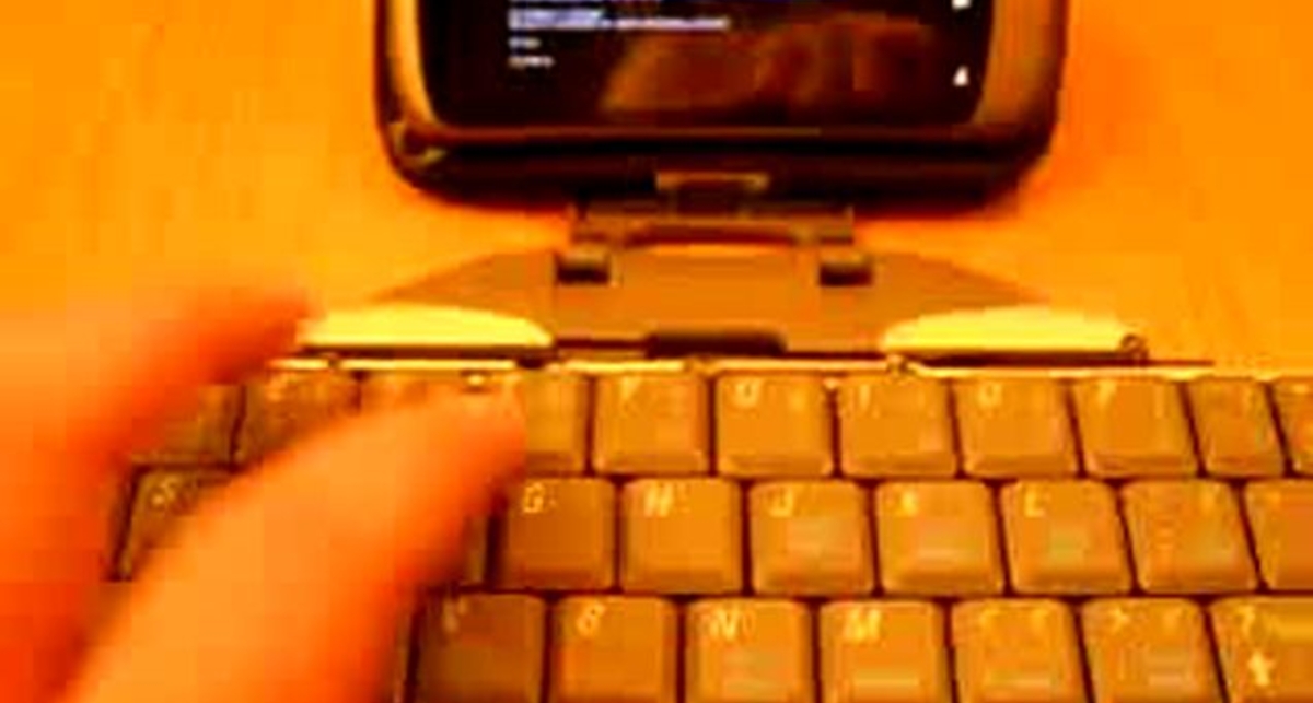 HTC Nexus One running Windows 3.11