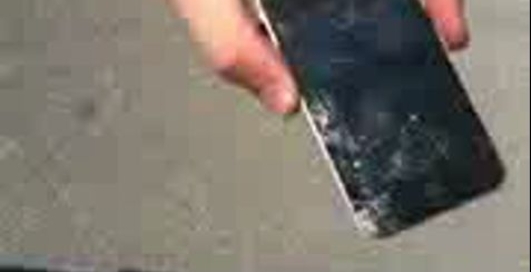 Первый краш-тест iPhone 4