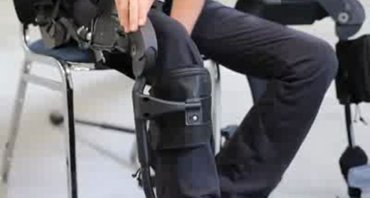 Экзоскелет eLEGS