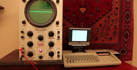 Роботизированная музыкальная установка Bit-52