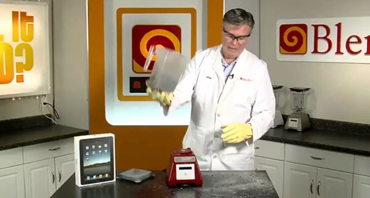 iPad в блендере